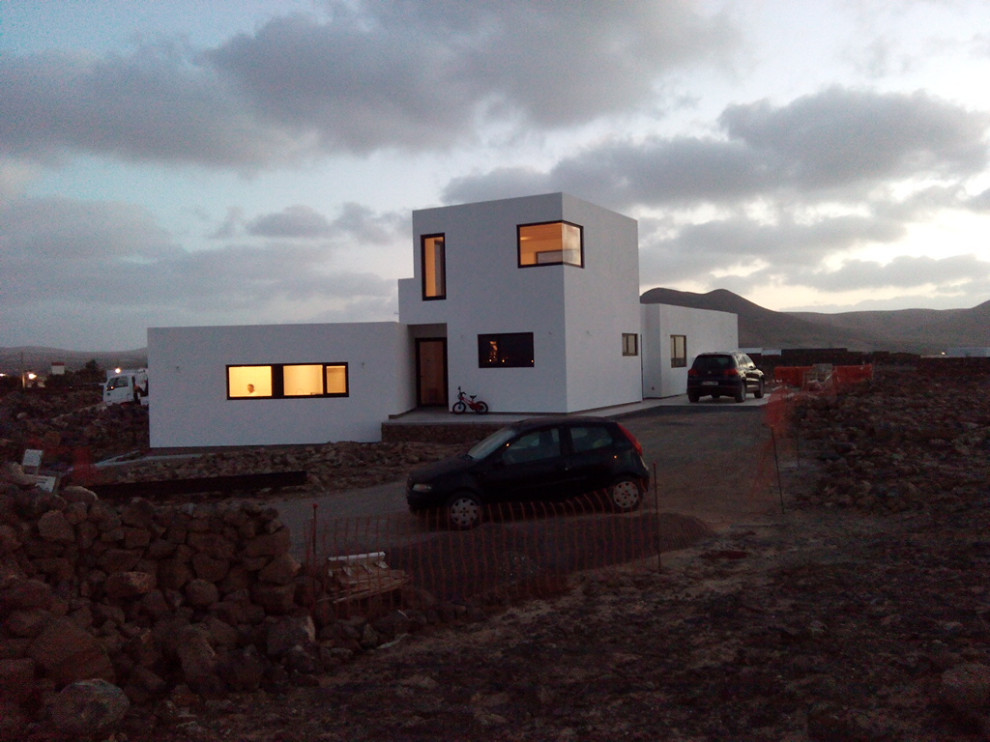Villa Lajares I de Noche en Empresa de Arquitectura